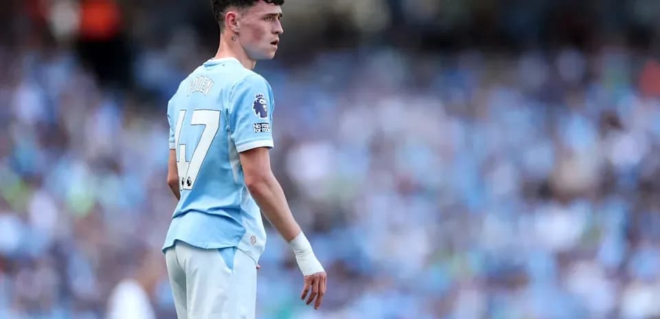 Игрок Manchester City Фил Фоден на поле