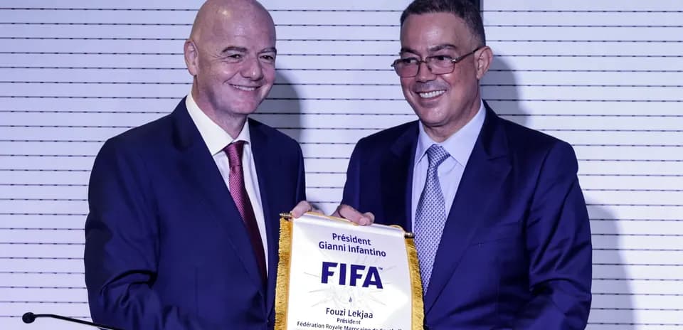 Gianni Infantino и Fouzi Lekjaa на церемонии вручения