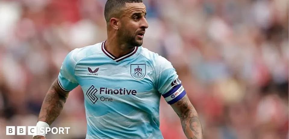 Игрок команды Burnley в игровом процессе на поле