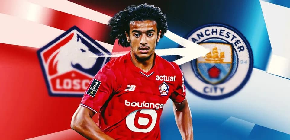 Игрок LOSC в красной форме на фоне логотипов клубов