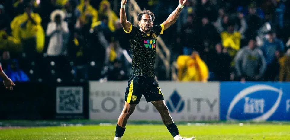 Игрок New Mexico United празднует гол