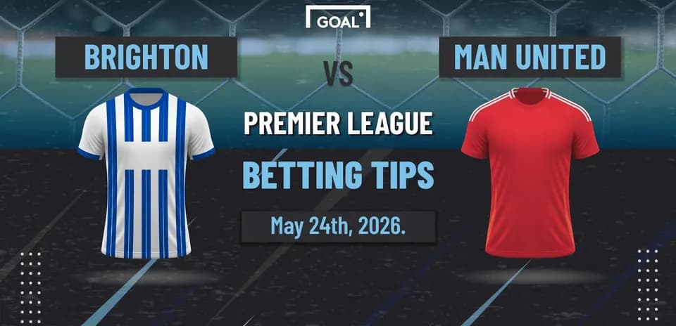 Футбольные майки Brighton и Man United на фоне поля