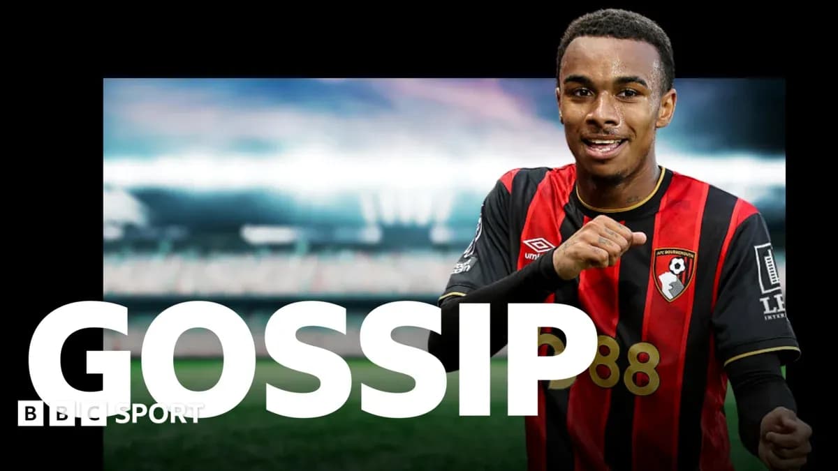 Игрок AFC Bournemouth позирует на стадионе Игрок AFC Bournemouth позирует на стадионе