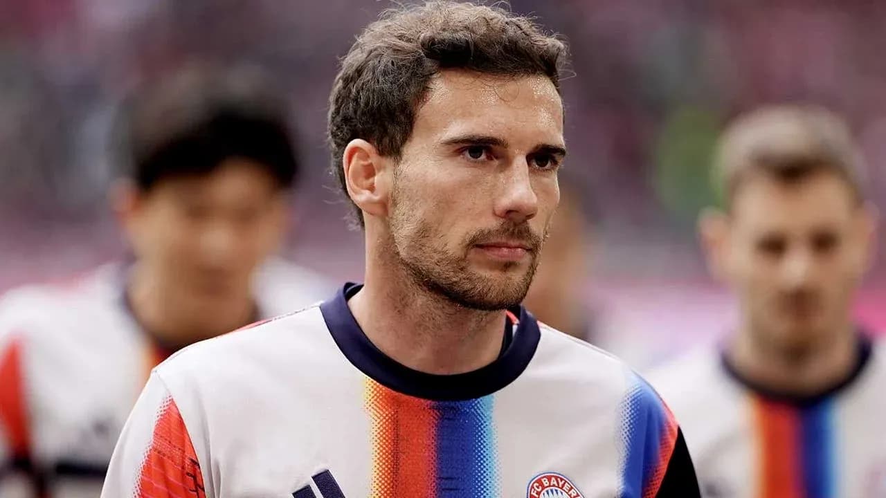 Игрок в форме Bayern Munich перед матчем Игрок в форме Bayern Munich перед матчем