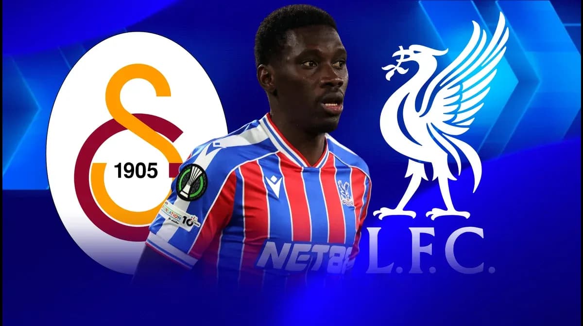 Игрок в форме Crystal Palace на фоне логотипов команд Игрок в форме Crystal Palace на фоне логотипов команд